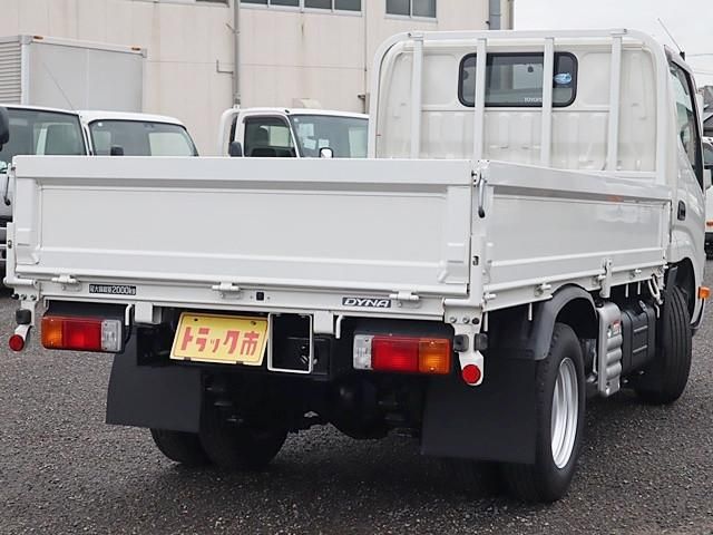 TOYOTA DYNA 2021