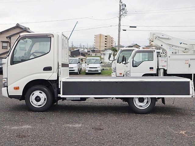 TOYOTA DYNA 2021