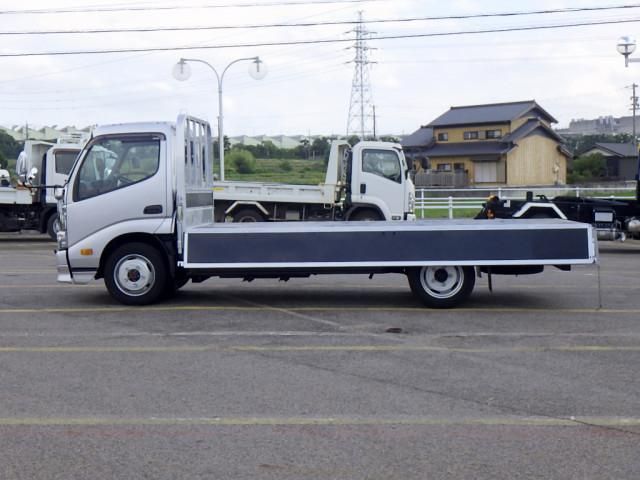 TOYOTA DYNA 2021
