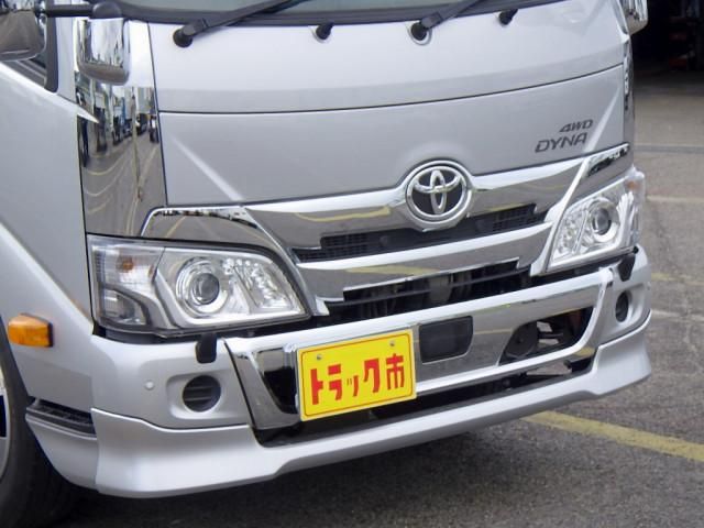 TOYOTA DYNA 2021