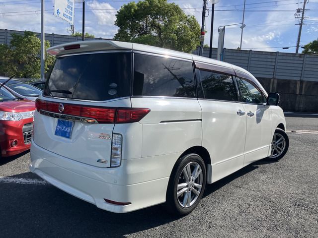 NISSAN ELGRAND 2010
