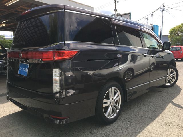NISSAN ELGRAND 2010