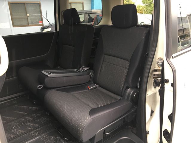 NISSAN SERENA  WG 2009