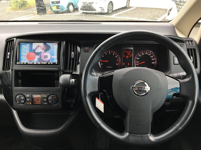 NISSAN SERENA  WG 2009