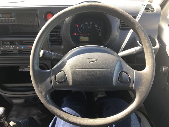 DAIHATSU HIJET truck 2013