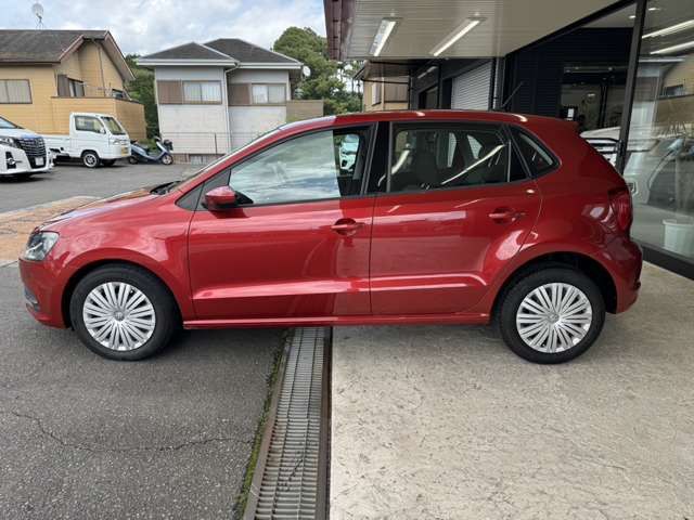 VOLKSWAGEN VOLKSWAGEN POLO 2016