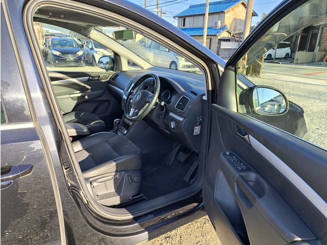 VOLKSWAGEN VOLKSWAGEN SHARAN 2012