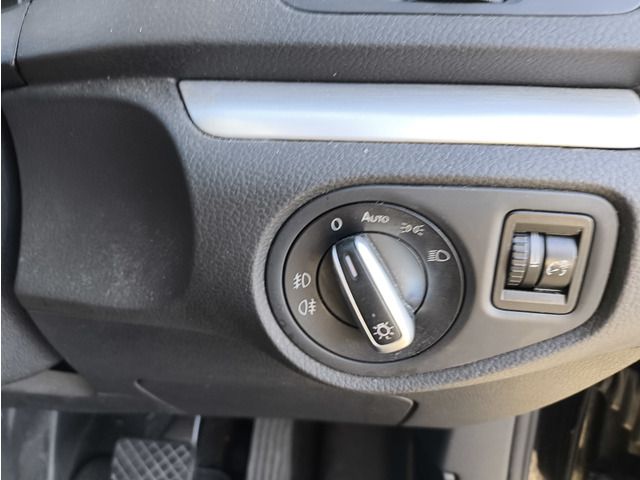 VOLKSWAGEN VOLKSWAGEN SHARAN 2012