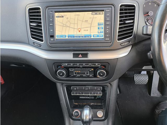 VOLKSWAGEN VOLKSWAGEN SHARAN 2012