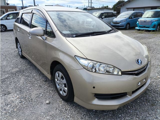 TOYOTA WISH 4WD 2013
