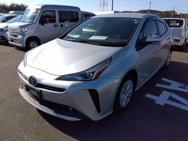 TOYOTA PRIUS 2022