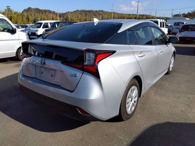 TOYOTA PRIUS 2022