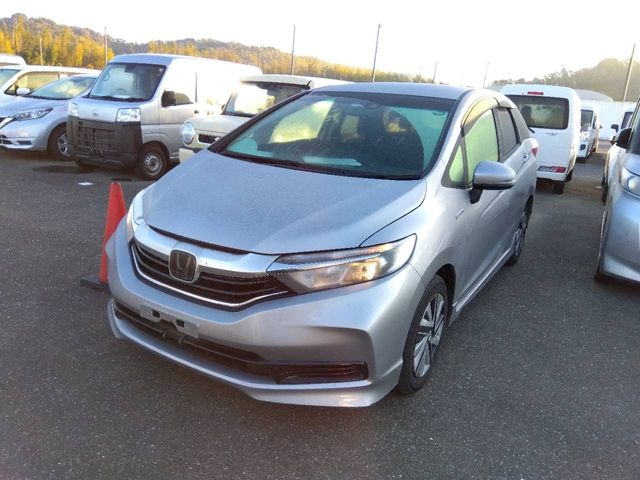 HONDA SHUTTLE HYBRID 2022