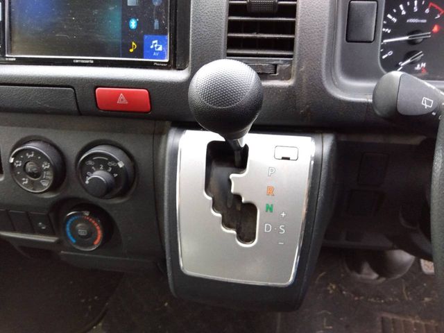 TOYOTA HIACE van 1.25t 2WD 2020