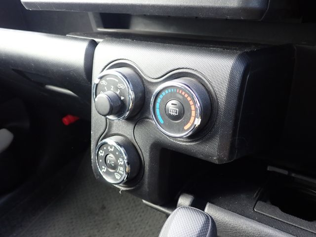 TOYOTA SUCCEED van 2WD 2018