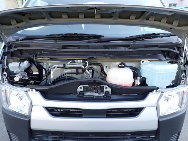 TOYOTA HIACE van 1.25t 2WD 2020