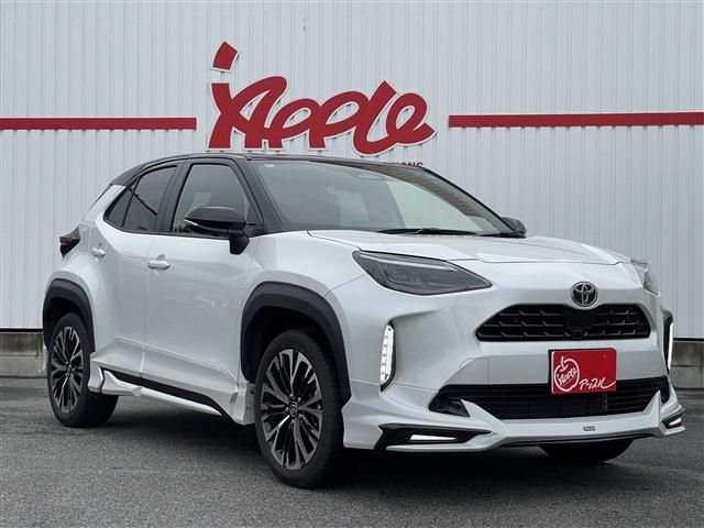 TOYOTA YARIS CROSS HYBRID 2024