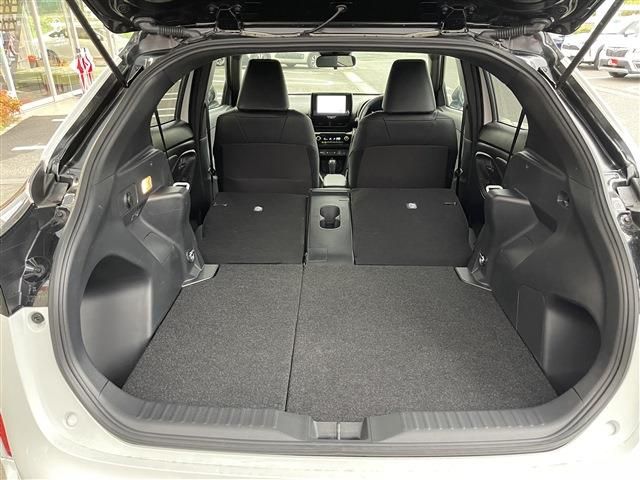 TOYOTA YARIS CROSS HYBRID 2024