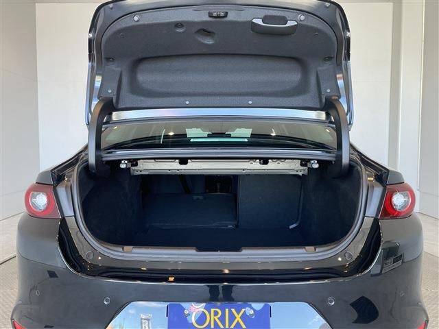 MAZDA MAZDA3 SEDAN 2022