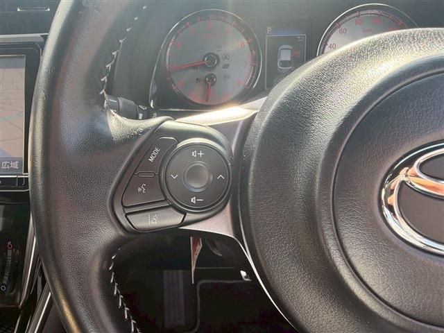 TOYOTA HARRIER 4WD 2019