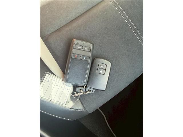 TOYOTA HARRIER 4WD 2019