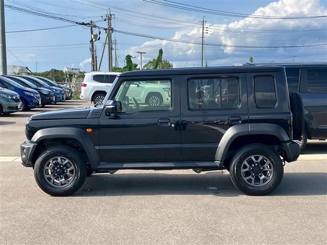 SUZUKI JIMNY NOMADE 2025