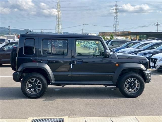 SUZUKI JIMNY NOMADE 2025