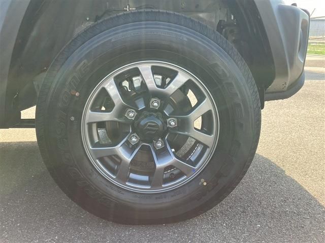 SUZUKI JIMNY NOMADE 2025