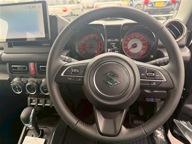 SUZUKI JIMNY NOMADE 2025