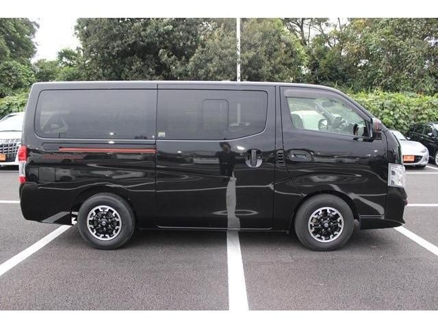 NISSAN NV350 CARAVAN 2021