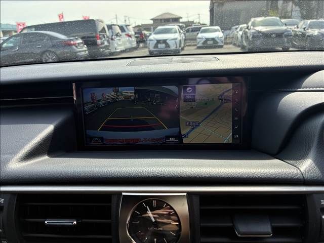 TOYOTA LEXUS IS200t 2017