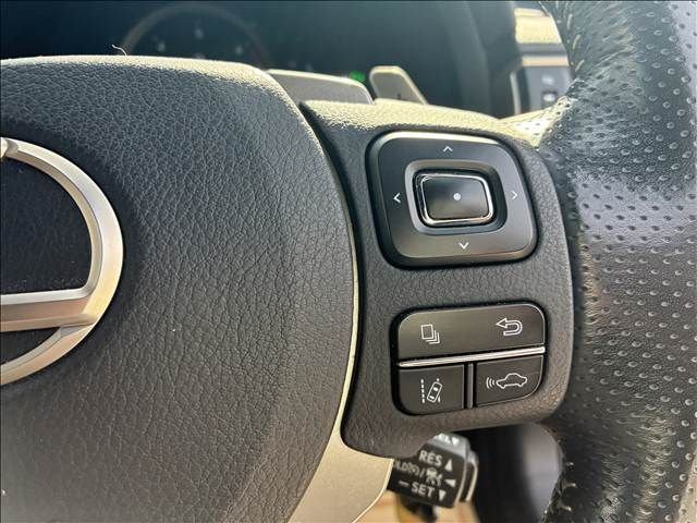 TOYOTA LEXUS IS200t 2017