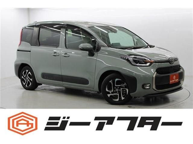 TOYOTA SIENTA HYBRID 2022