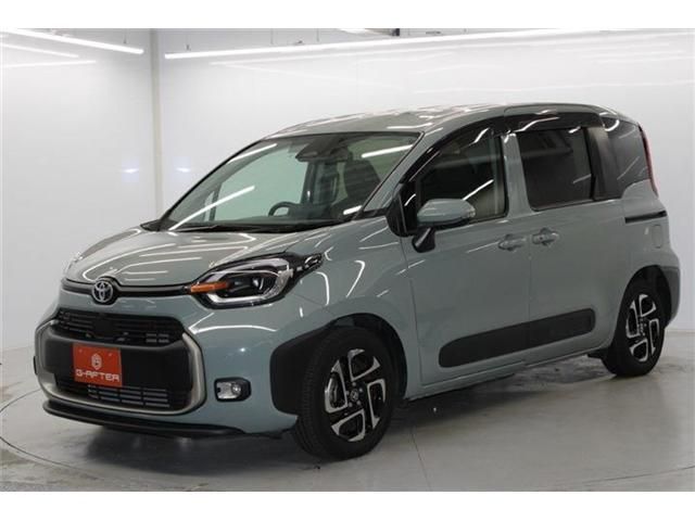 TOYOTA SIENTA HYBRID 2022