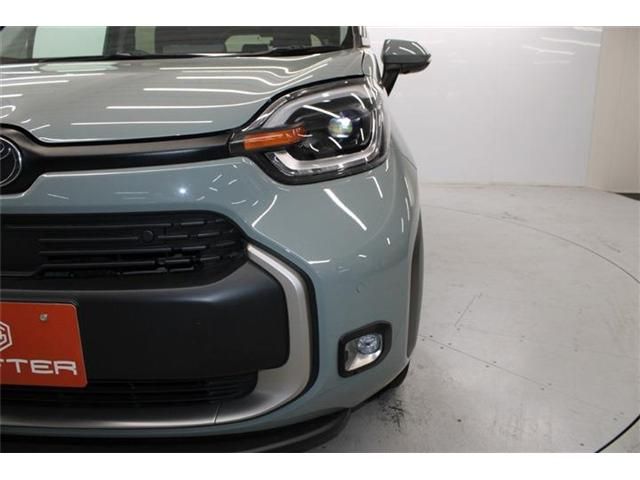 TOYOTA SIENTA HYBRID 2022