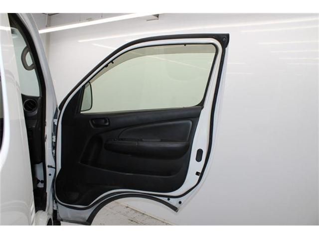 NISSAN CARAVAN van 2WD 2022