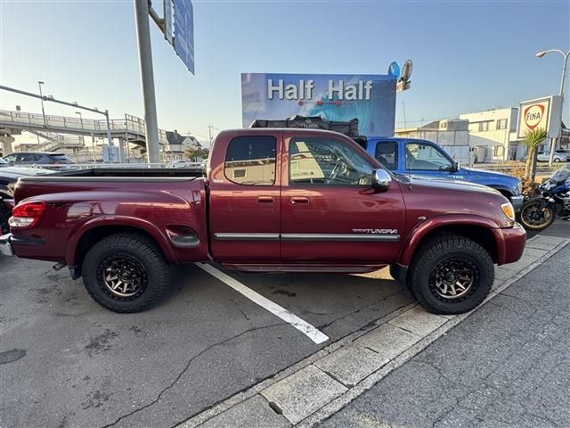 TOYOTA TANDORA 4WD 2004