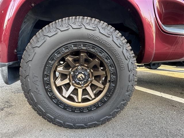 TOYOTA TANDORA 4WD 2004