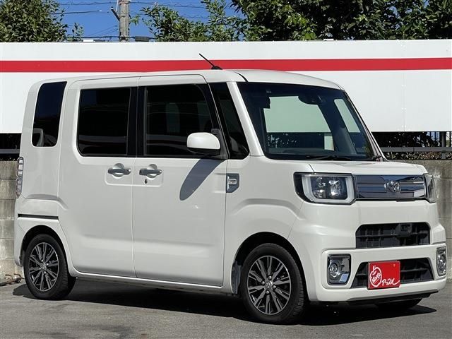 TOYOTA PIXIS MEGA 2016