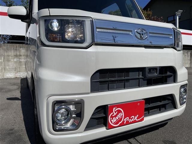 TOYOTA PIXIS MEGA 2016