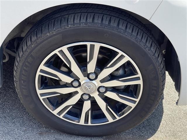 TOYOTA PIXIS MEGA 2016