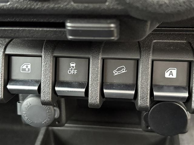 SUZUKI JIMNY 4WD 2023