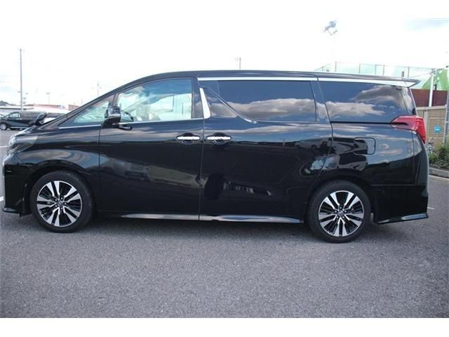 TOYOTA ALPHARD 2018