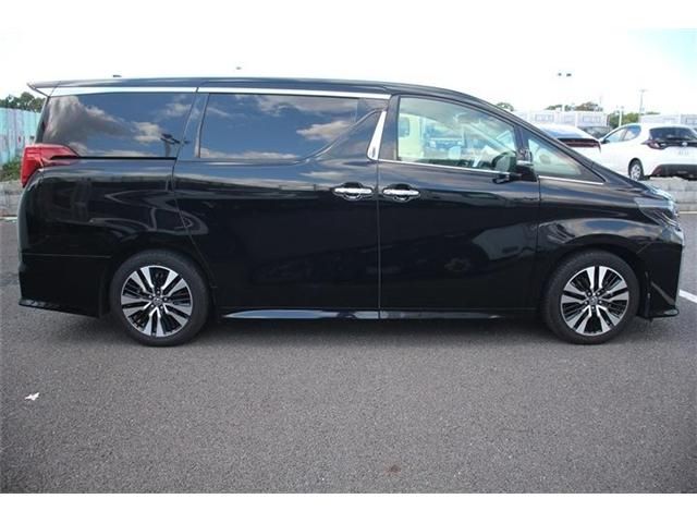 TOYOTA ALPHARD 2018