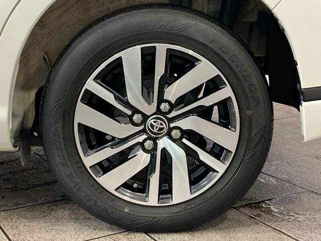 TOYOTA TANK 4WD 2018