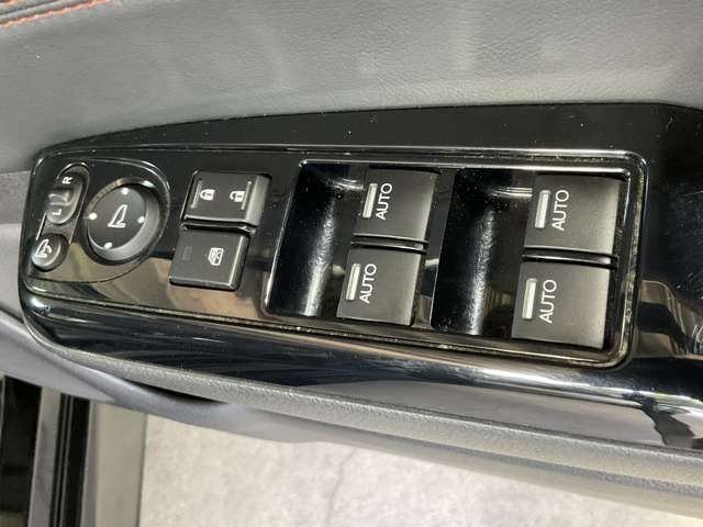 HONDA JADE HYBRID 2018