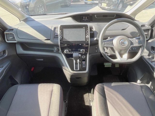 NISSAN SERENA  S-HYBRID 2017