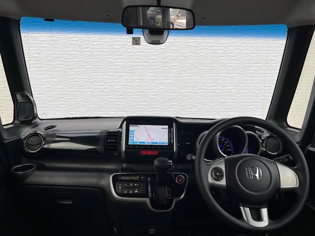 HONDA N BOX CUSTOM 2015