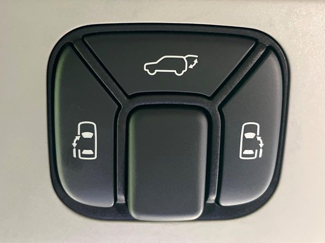 TOYOTA VELLFIRE 2014