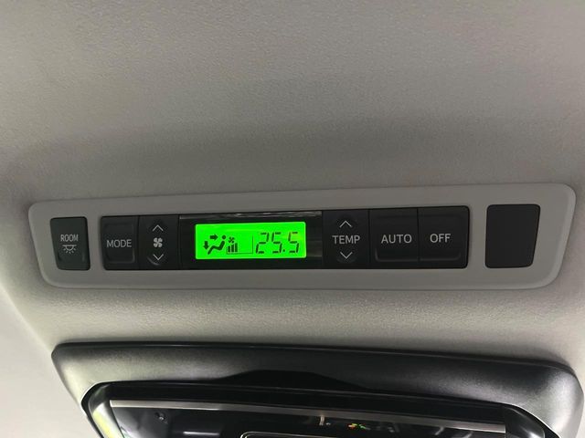 TOYOTA VELLFIRE 2014